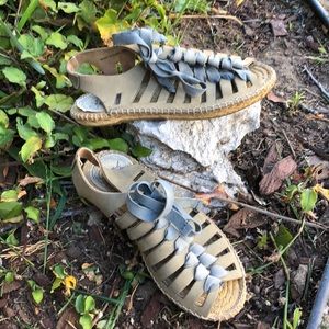 Espadrille flats by Cool Way